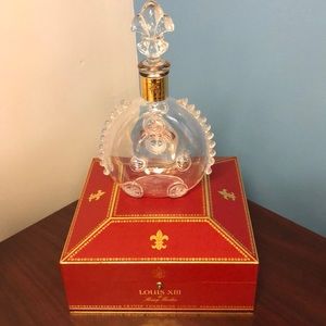 LouisXIII Baccarat Cristal Bottle and Case